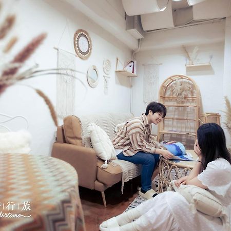 Wondertime2- Ladies' Inn 'Taipei Main Station エクステリア 写真